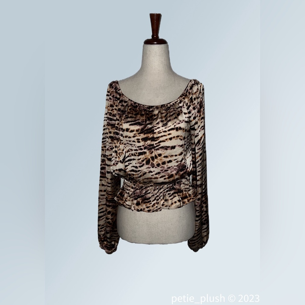 Naked Zebra -NWOT- Satin Peplum Long Sleeve Blouse - Size: Medium